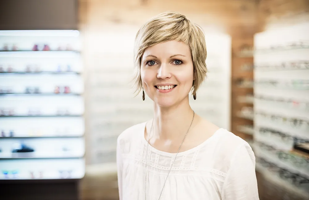 Unternehmensfoto: Teamporträt für den Optiker scharfkantig in Altlandsberg