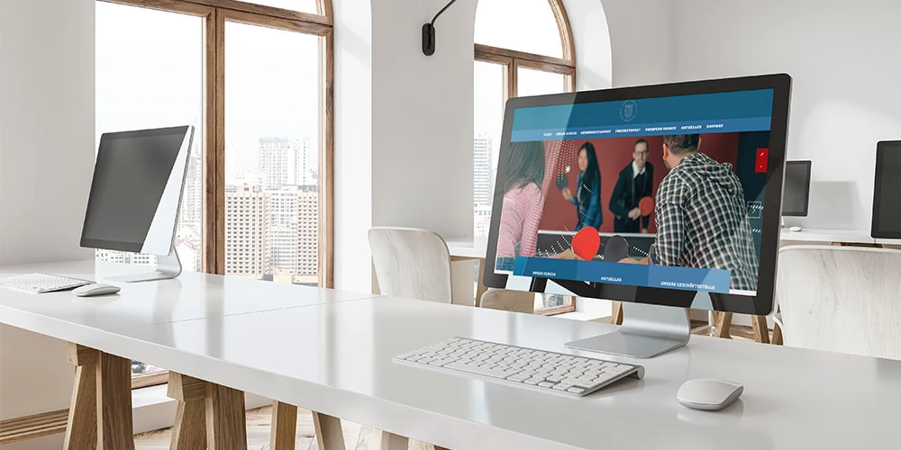 Website des SV Empor Köpenick auf einem Monitor